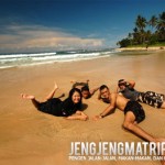 Di Pantai Lagun Pari