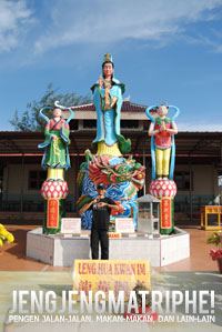 Patung Dewi Guang Shi Pu Sha